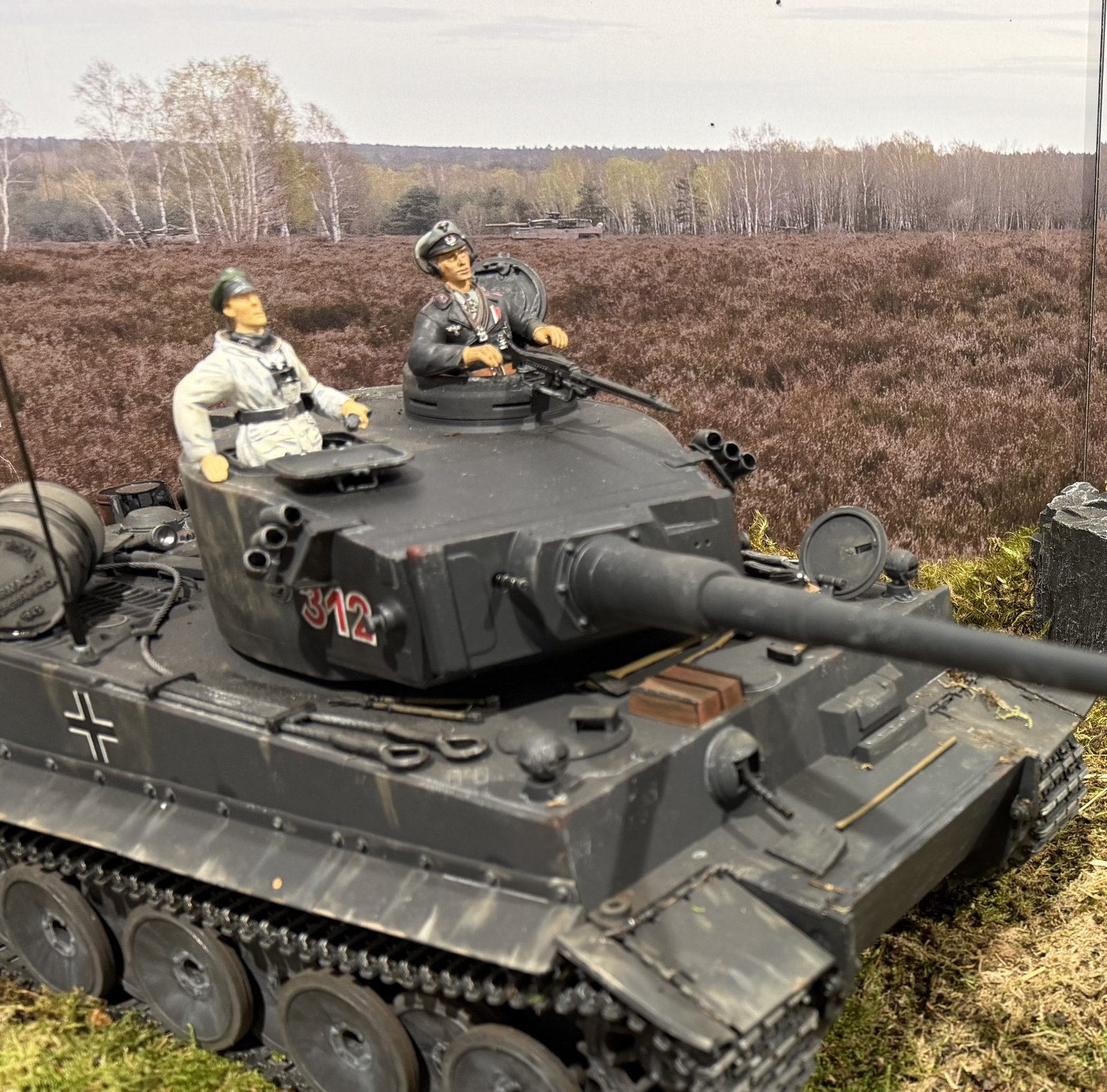 1/16 scale RC Tiger I tank in grey by Mato